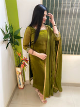 Soft glass tissue mehendi salwar combo