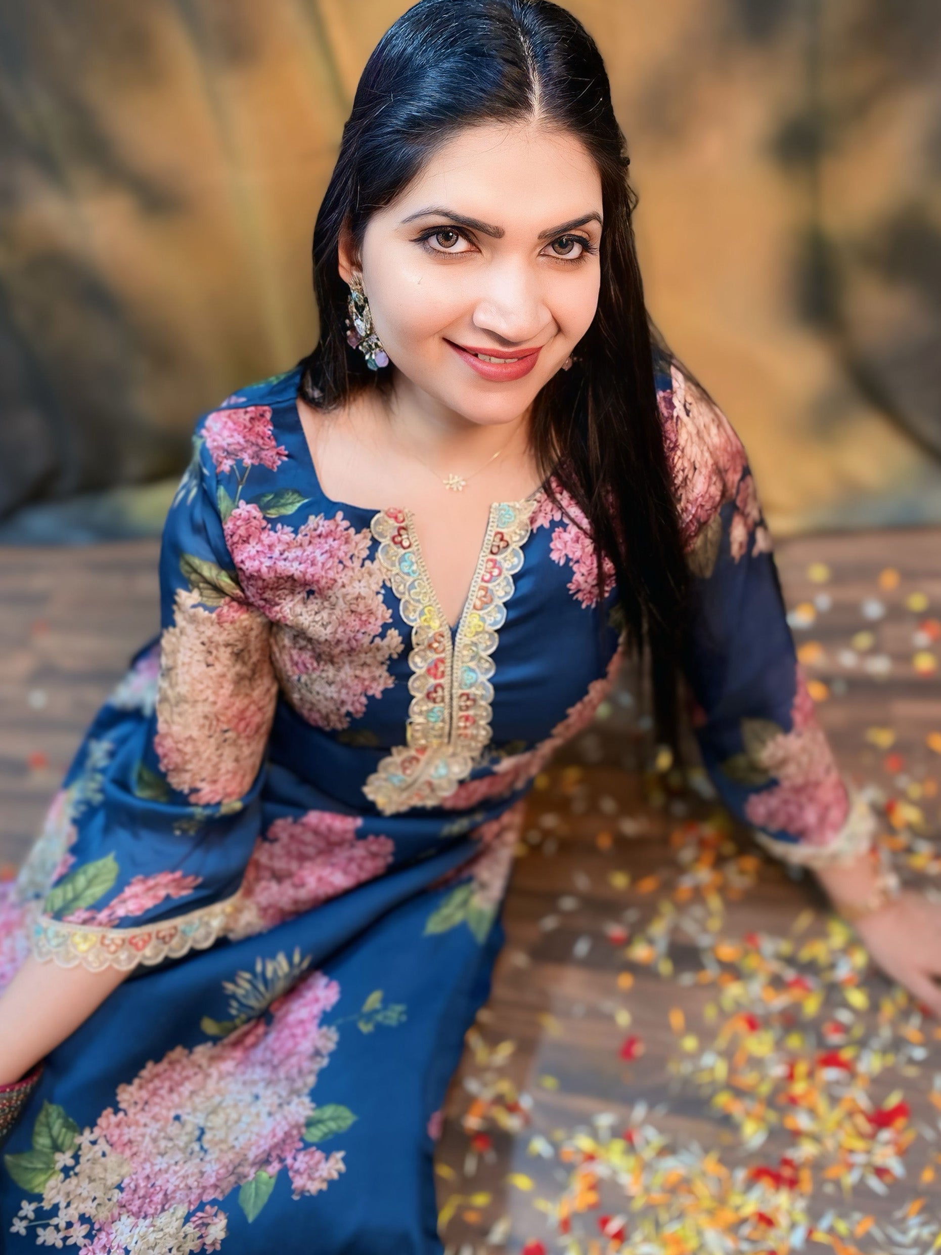 Kareena Kapoor inspired teal blue floral kurthi with pants