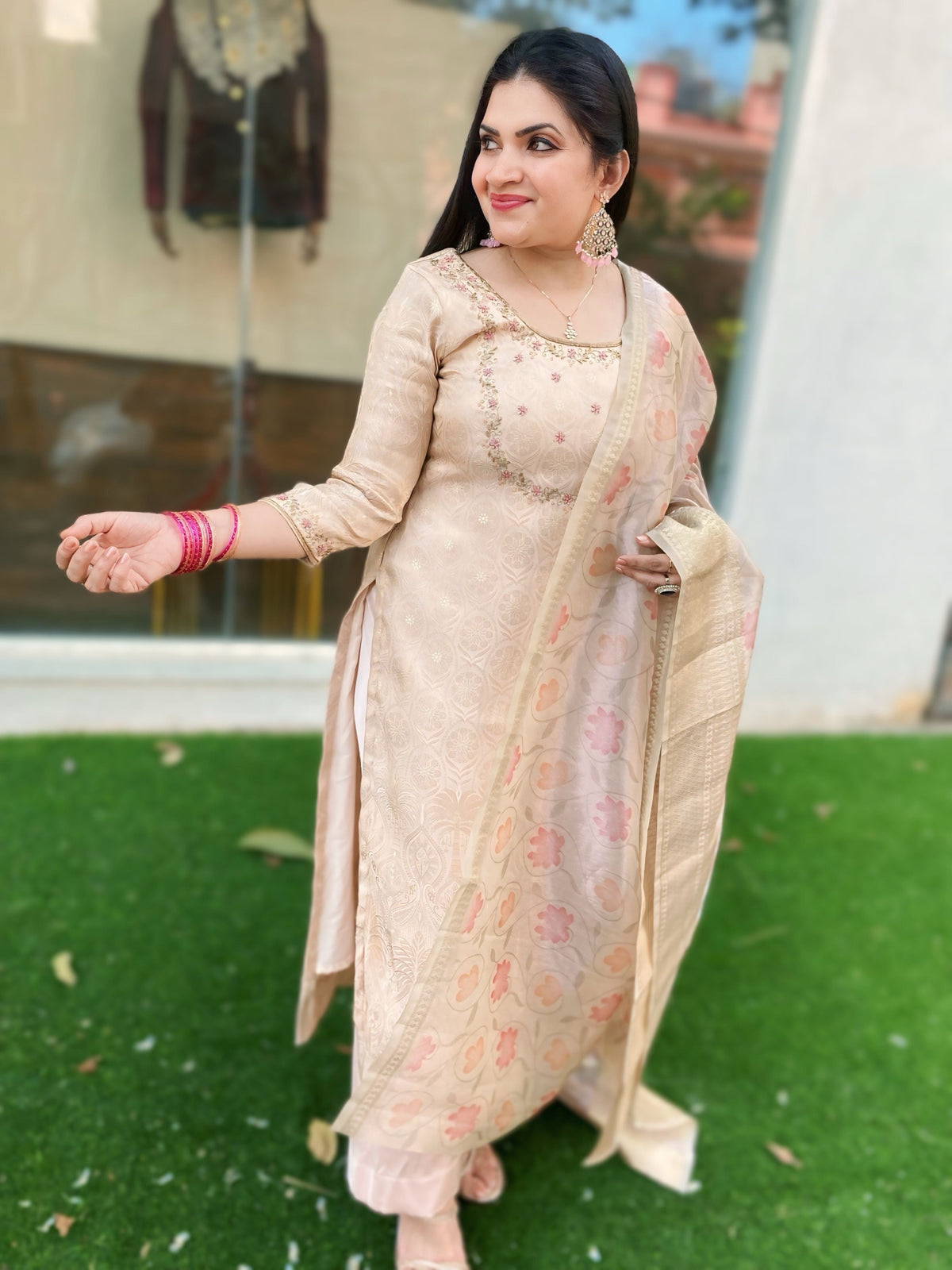Rose gold pure Banarasi broquet suit combo with floral handwork